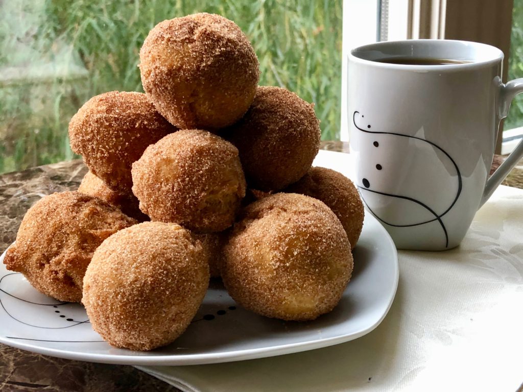 Vegan Pumpkin Spice Doughnut Holes