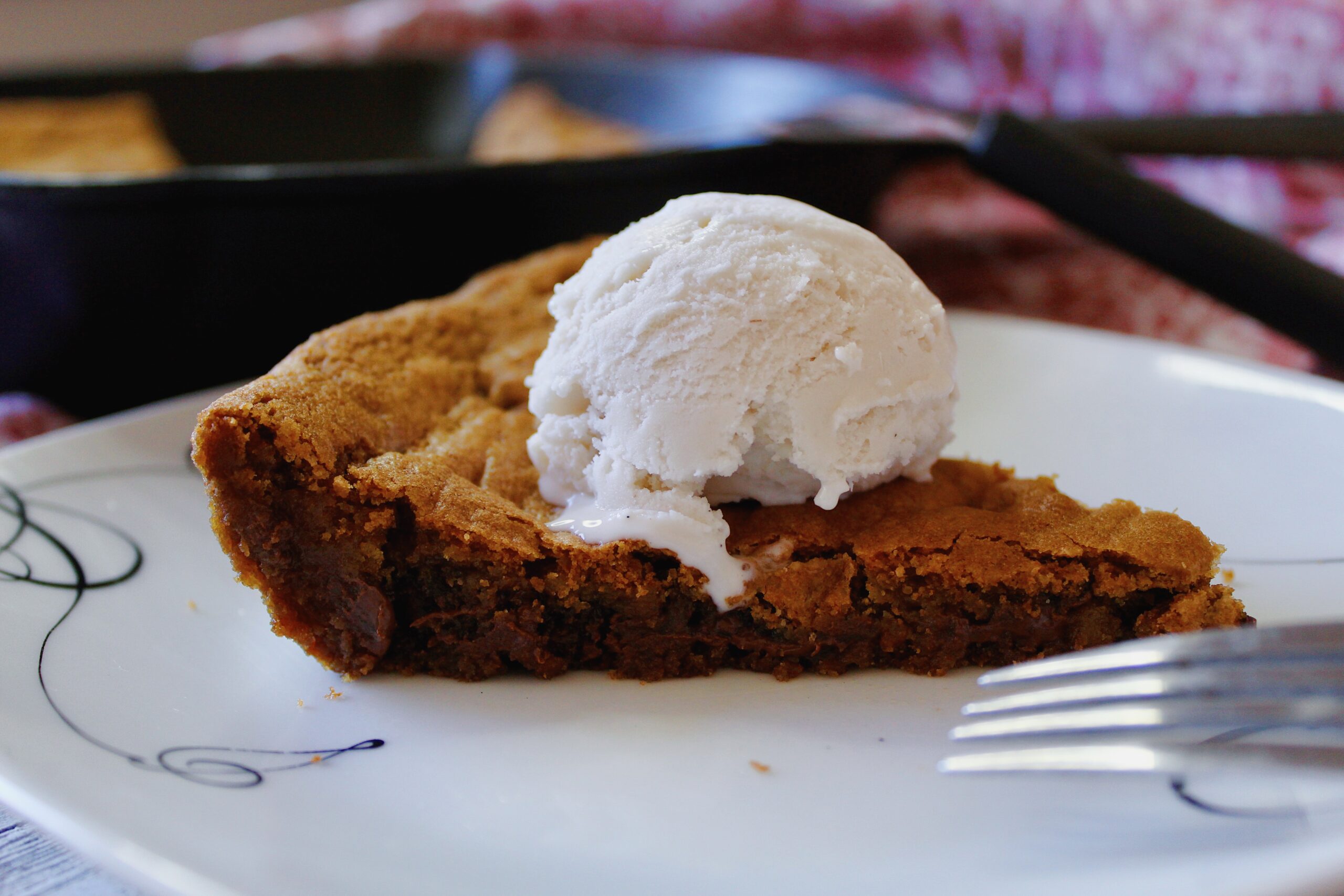 Chocolate chip Cookie Cake 3